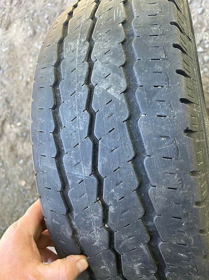 Continental 215/70/15c