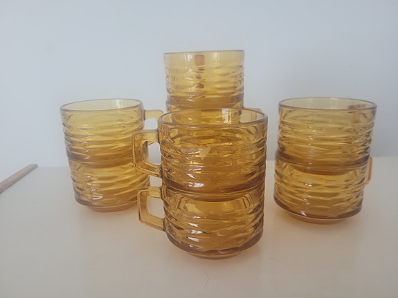 vintage  70-luvun ranskalaiset amberit lasimukit