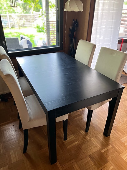 Ikea Bjursta pöytä & 4 tuolia