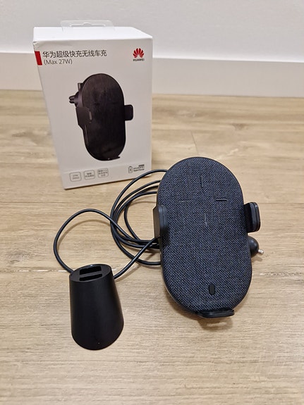 Huawei SuperCharge Wireless Car Charger