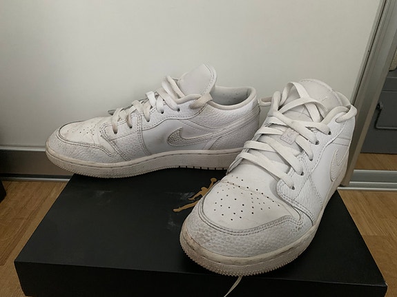 Nike air jordan low kengät