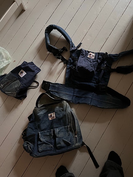 Ergobaby kantoreppu ja hoitolaukku