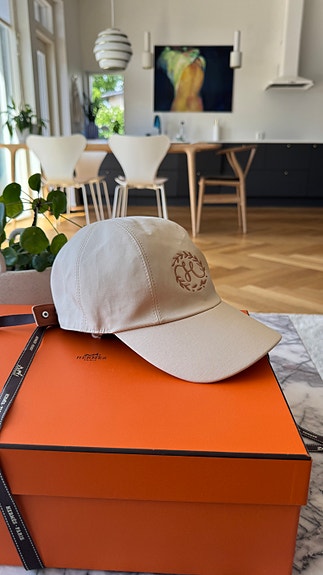 Hermès lippalakki koko 58 beige
