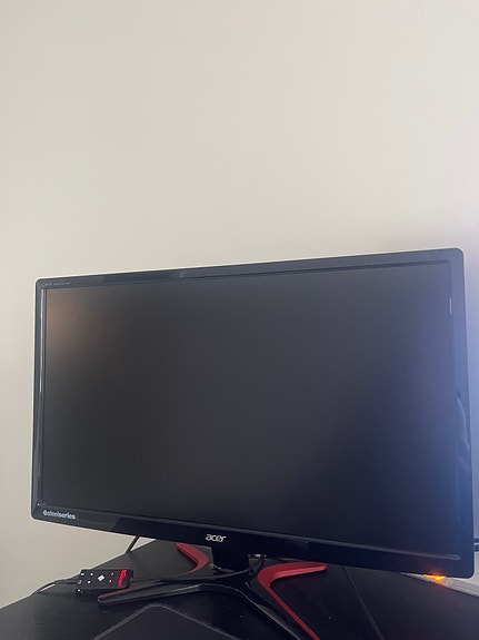 Acer tietokoneen näyttö.