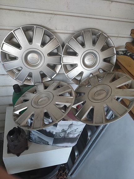 Ford 15" pölykapselit