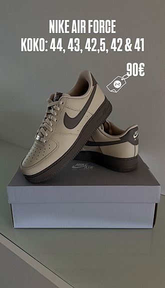 NIKE AIR FORCE
