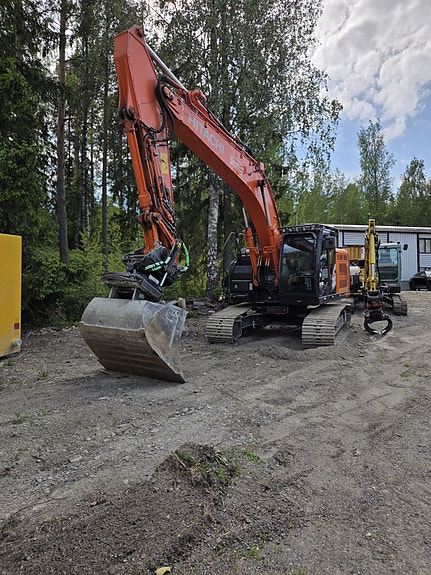 Vuokrataan - Hitachi Zaxis 225 USR LC + hydraulinen purkukoura