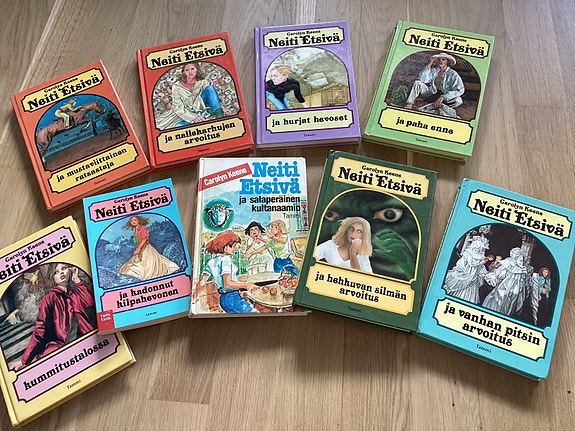 Neiti Etsivä -kirjoja