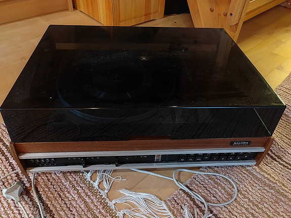 Salora Stereo 3001 levysoitin / stereosoitin