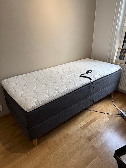 (ovh 1099€) Sänky 90cm moottori sänky