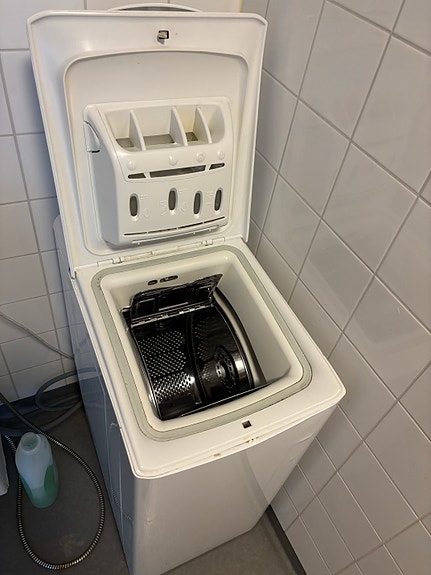 UPO päältä täytettävä pesukone