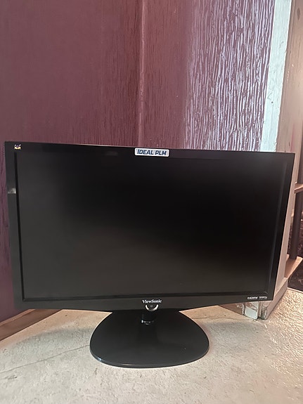21” Näyttö