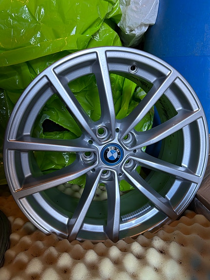 Bmw OEM 17x7.5” 5x112