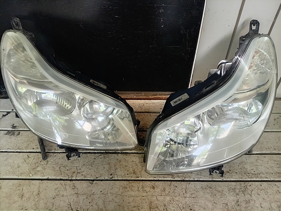 Citroen  C5 2006vm ajovalot pari