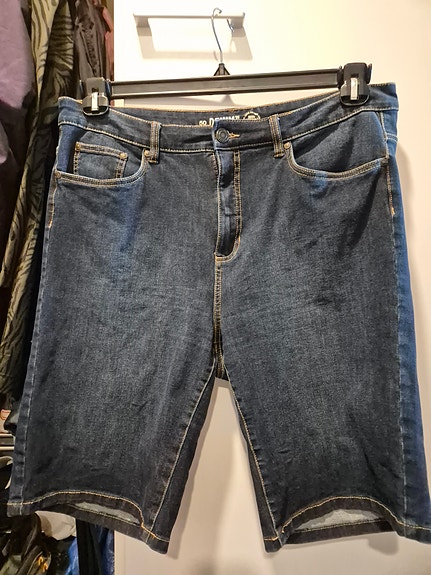 Naisten farkkushortsit 50