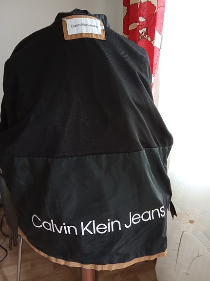 Calvin Klein takki