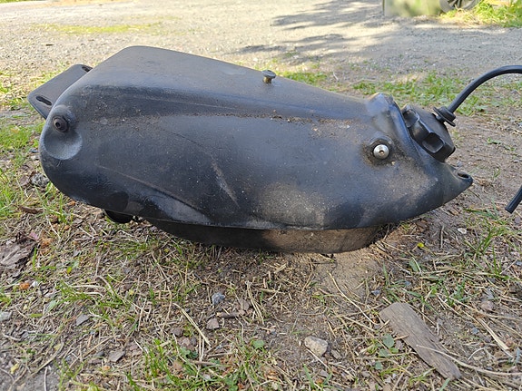 Ostetaan Peugeot xps tankki