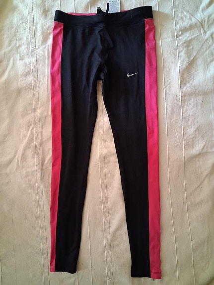 Nike juoksutrikoot koko S