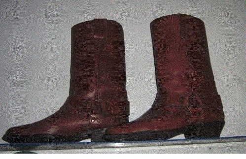 KENTUCKYs Western bootsit. Made in Spain. koko 40. varren kork 30 cm. 55