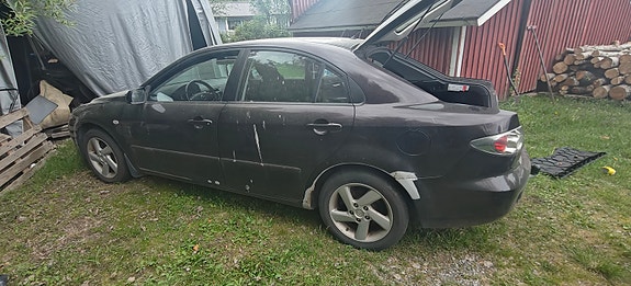 Mazda 6 2.0 bensa 6v man. Osina