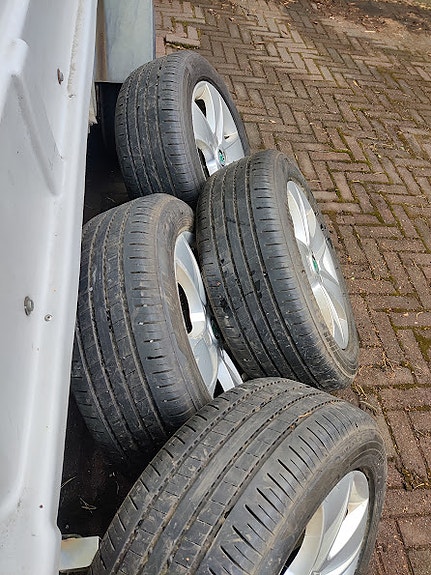 Skoda alumiinivanteet ja kesärenkaat