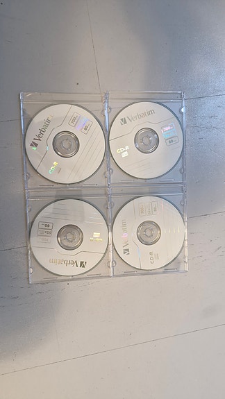 4x Tyhjiä cd-levyjä