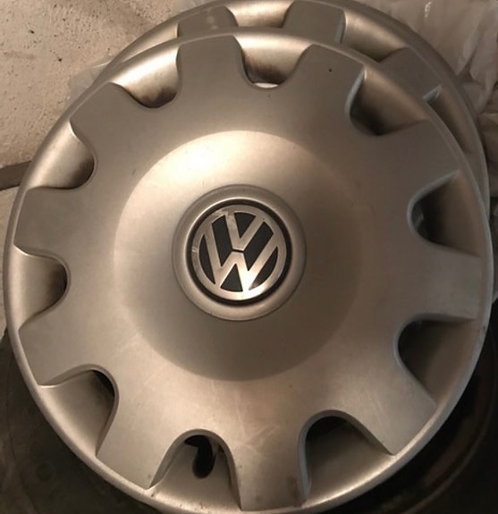 VW Bora OEM 15-tuuman koristekapselit