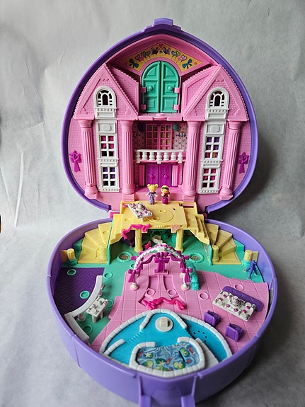 Polly Pocket