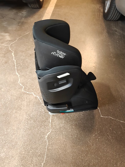 Britax Römer turvavyöistuin musta