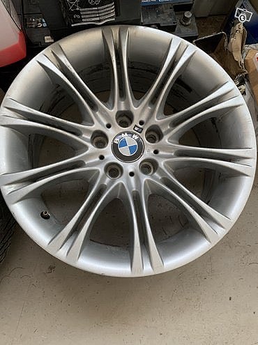 Bmw 18” vanteet