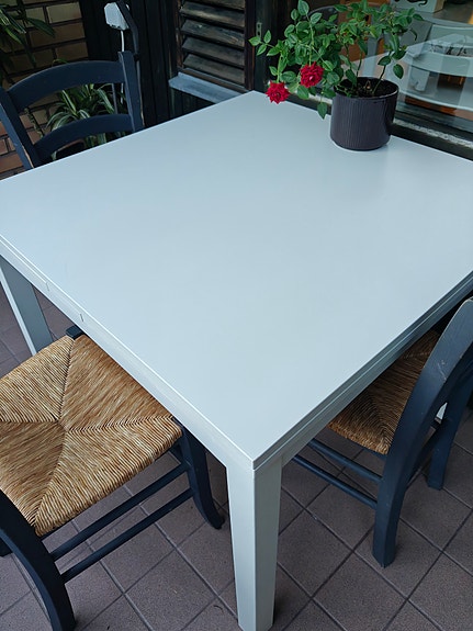 Ikea ruokapöytä