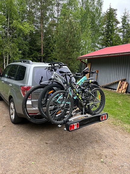 Vuokrataan pyöräteline neljälle pyörälle
