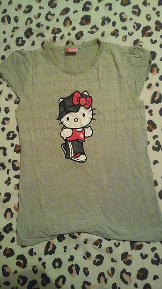 Hello Kitty Vaatteet