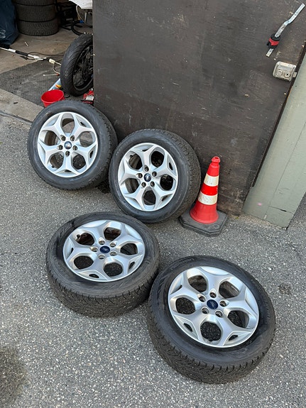 Ford kitkarenkaat