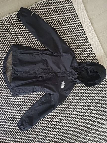 Musta North Face takki M / 10 v.