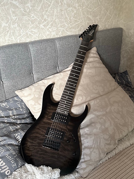 Ibanez GRG7221QA-TKS 7 string guitar