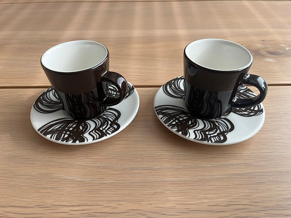 Iittala Aika Graphics espressokupit ja lautaset 2 kpl.