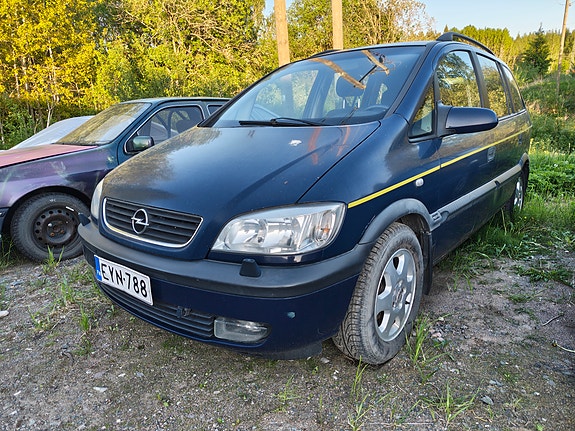 Opel Zafiran osia
