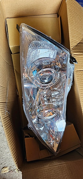 Honda CR-V 2007-2012 kuljettajanpuoleinen etulamppu , uusi.