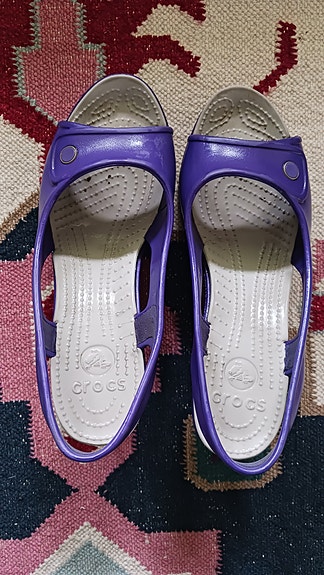 Crocs-sandaalit koko 39 violetti