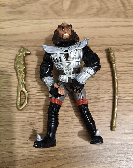 STAR TREK TNG NEXT GENERATION GOWRON THE KLINGON 1992 PLAYMATES