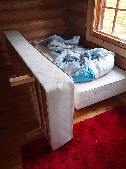 Sänky 2kpl