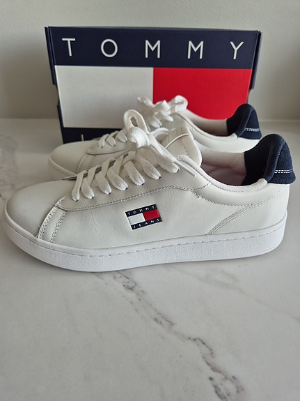 Tommy Jeans tennarit, 42