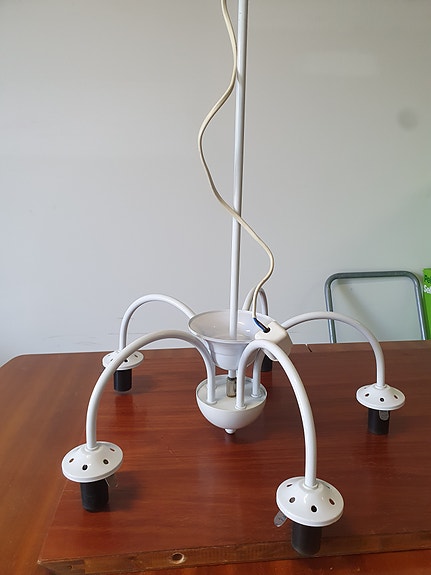 AT-Valaisin Oy valaisin ilman kupuja