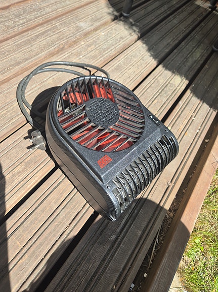 Auton sisätilalämmitin (DEFA)