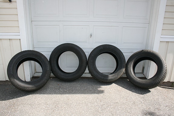Nastarenkaat Icecontac 2  235/ 65/ 17" 108  XL T