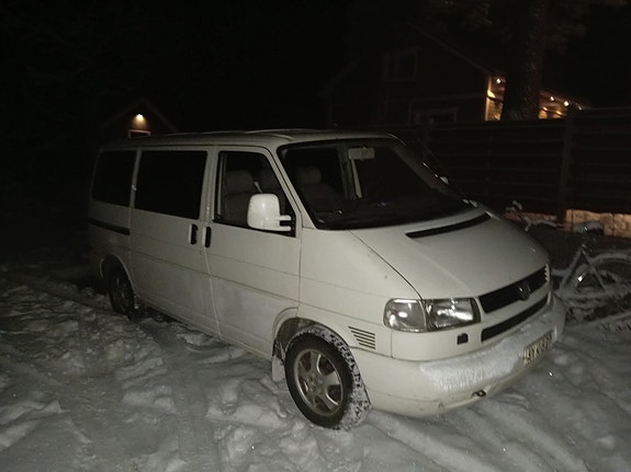 T4 15" alumiinivanteet huonoilla talvirenkailla
