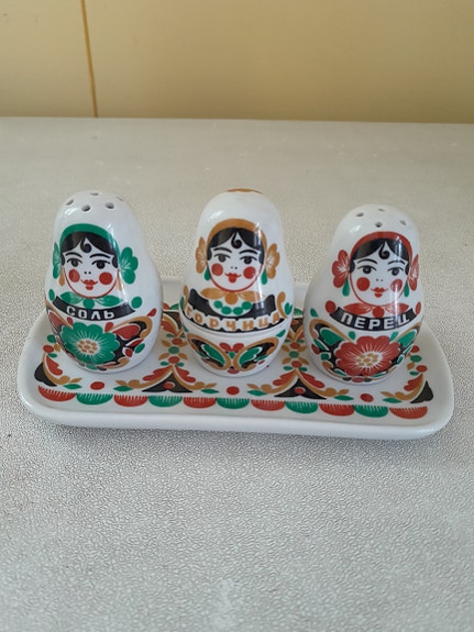 Venäläiset suola,pippuri ja sinappi setti