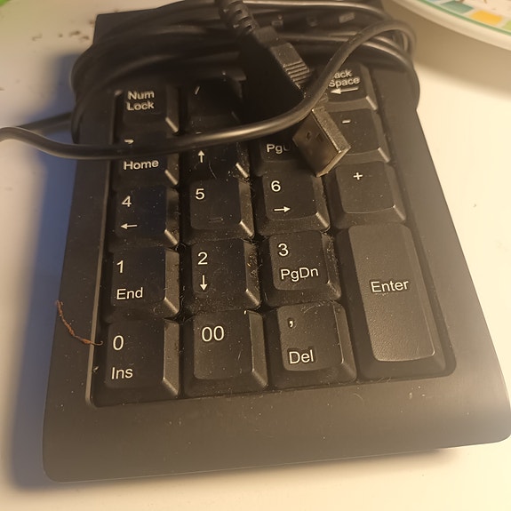 Numero näppis usb:llä