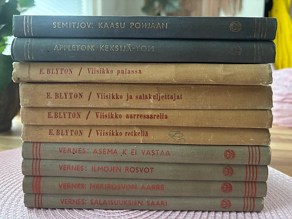 Nuorten kirjoja